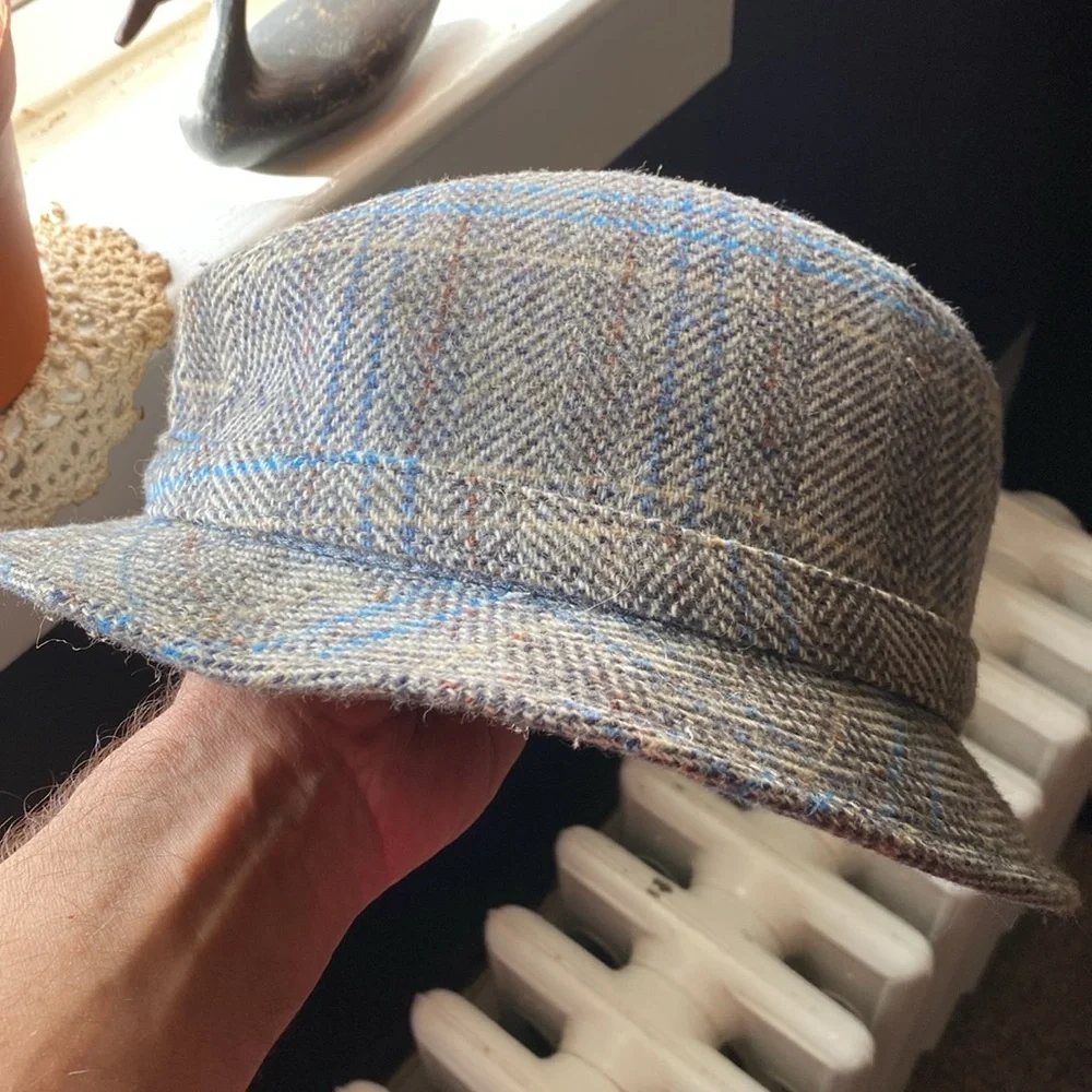 Fedora - Picture 2 of 7
